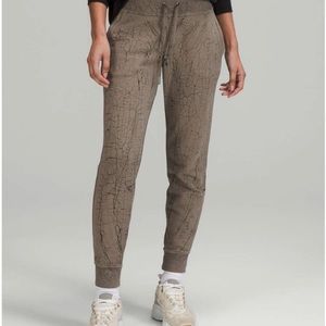 Lululemon Warm Down Jogger Thread Dye Rover Black | 6
